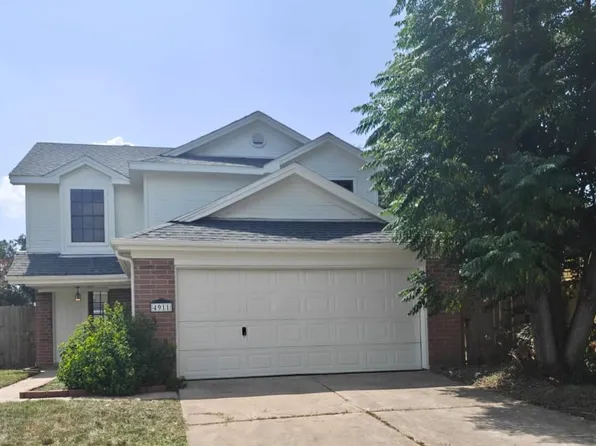4911 E Fallen Bough Dr, Houston, TX 77041