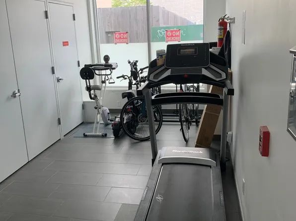 11-28 31st Drive image 24 of 33