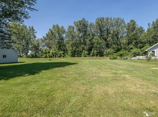 Sycamore Rd, Newport, MI 48166
