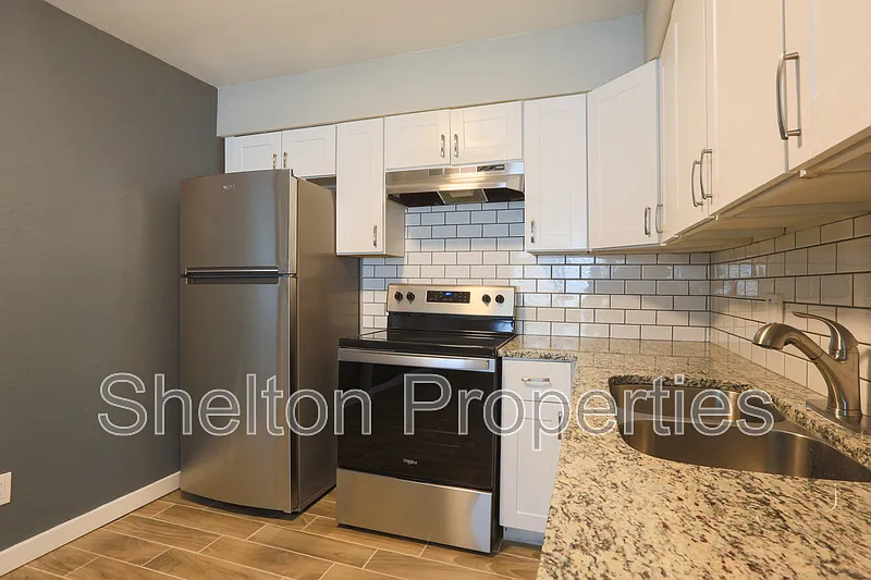 2 bed, 1.0 bath, 690 sqft, $1,095 — Photo 4