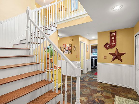 4th image of 30139 Highgate Dr