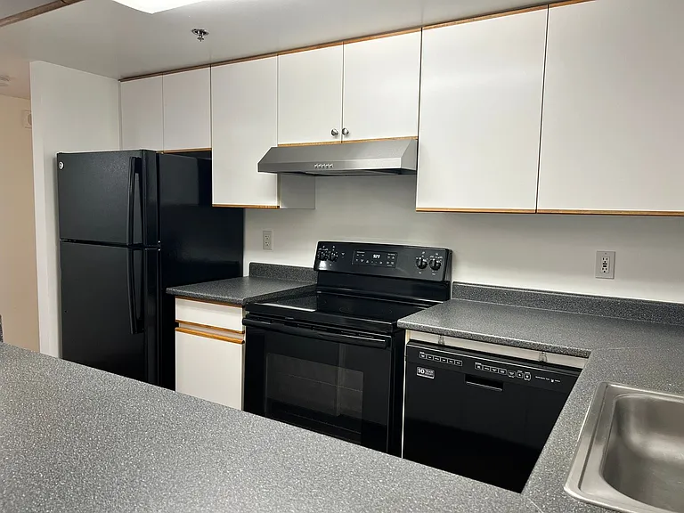 West Park Place — Photo 11