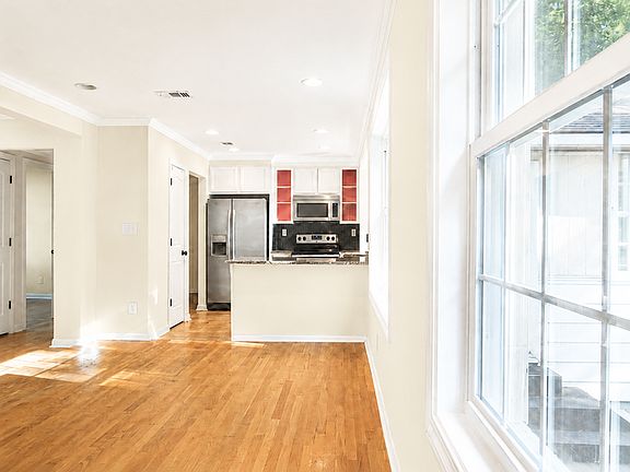 5th image of 1554 Geraldine Dr