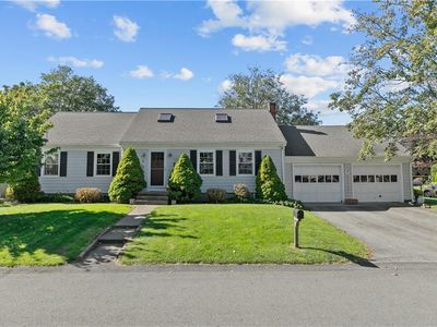 81 Lee Ave, Portsmouth, RI, 02871