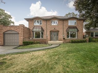 722 S Hamlin Ave, Park Ridge, IL 60068