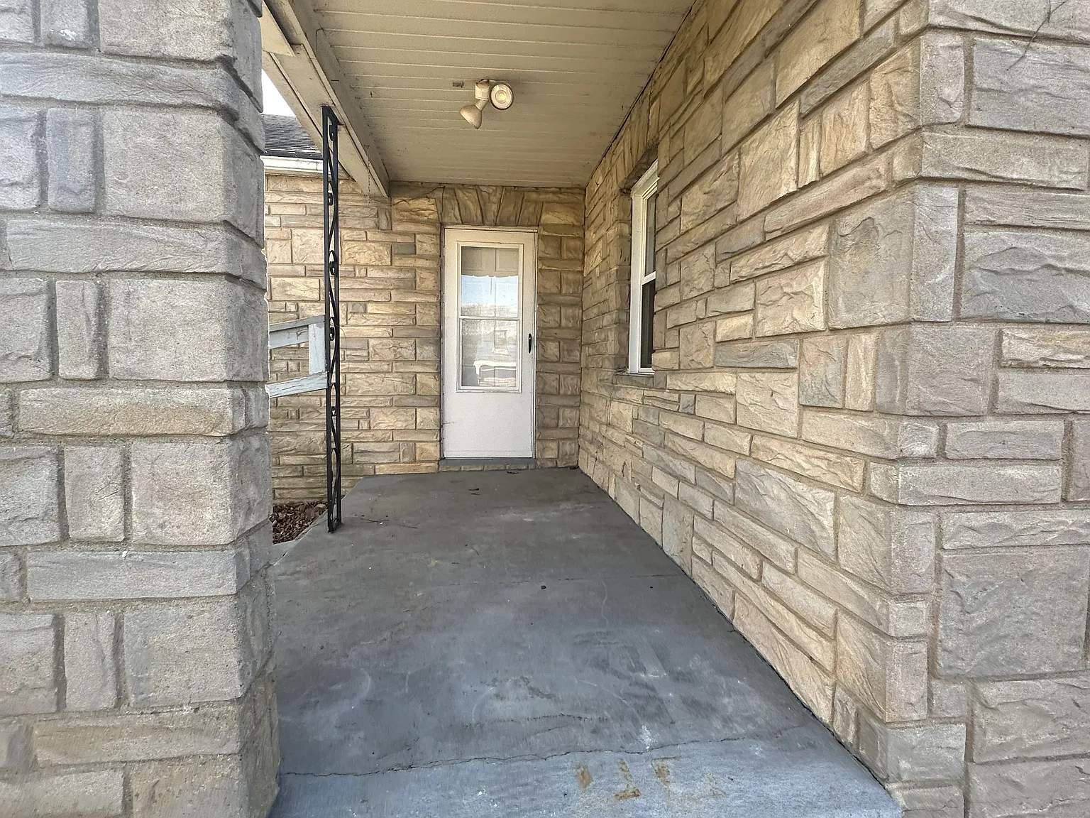 681 Holland Road - 1 — Photo 3