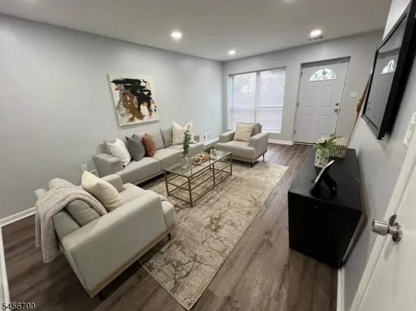17 Rutgers Dr #17, Newark City, NJ 07103
