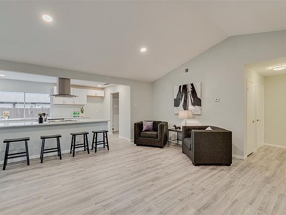 4th image of 3617 Claymore Dr