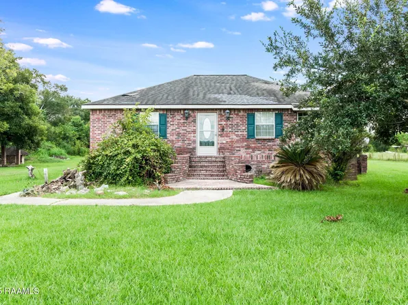 323 Boy Rd, Opelousas, LA 70570