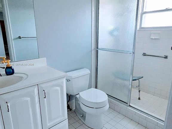 4th image of 800 SW 131st Ave APT 301F