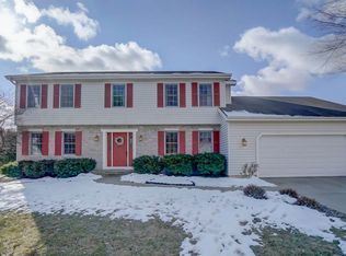 22 Autumnwood Cir, Madison, WI 53719
