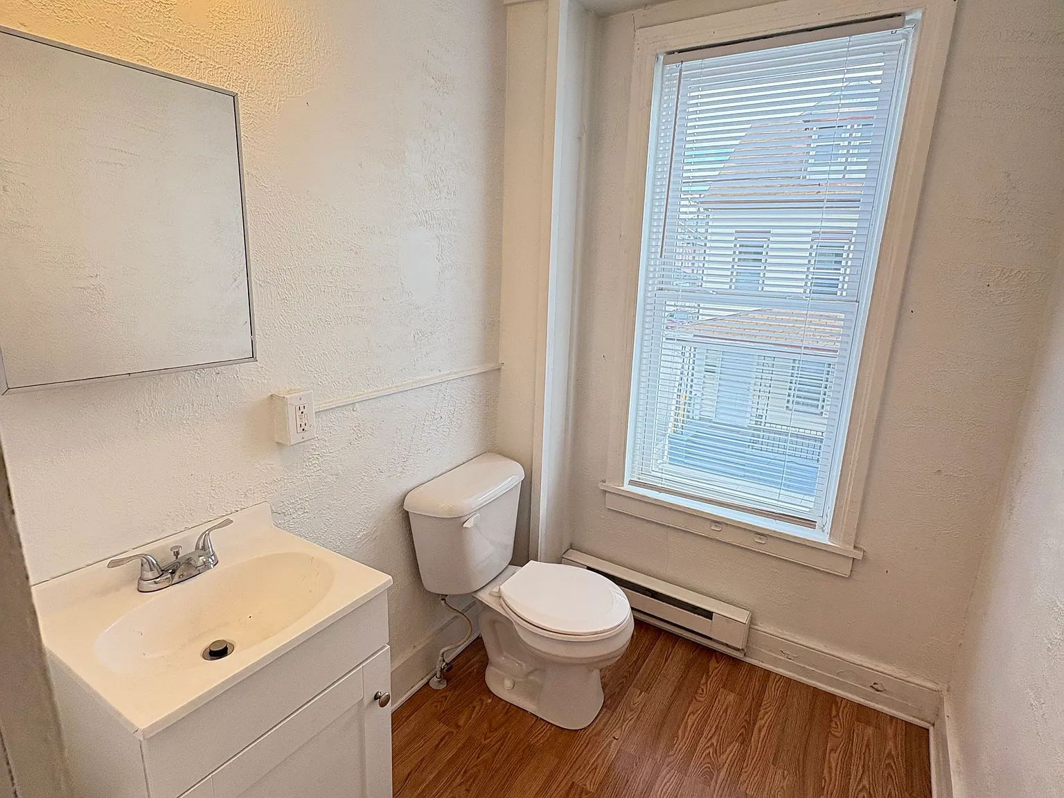 3 bed, 1320 sqft, $1,520 — Photo 3