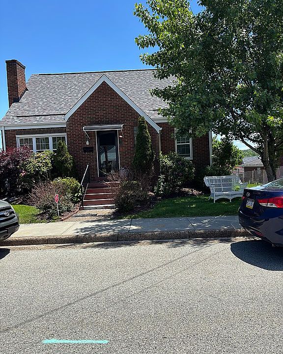1st image of 222 S Allen Ave