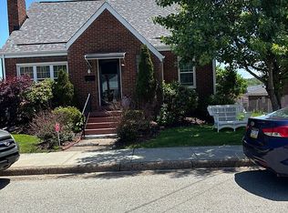 222 S Allen Ave, Donora, PA 15033