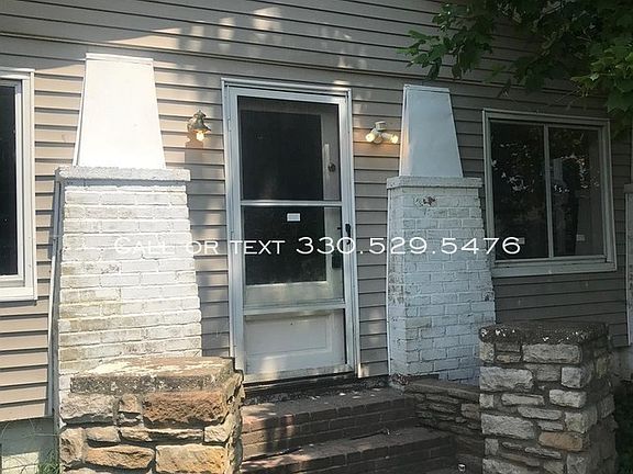 4th image of 1124 Monnot Pl NW