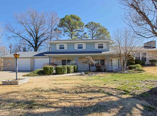 809 S Carbon St, Marion, IL 62959