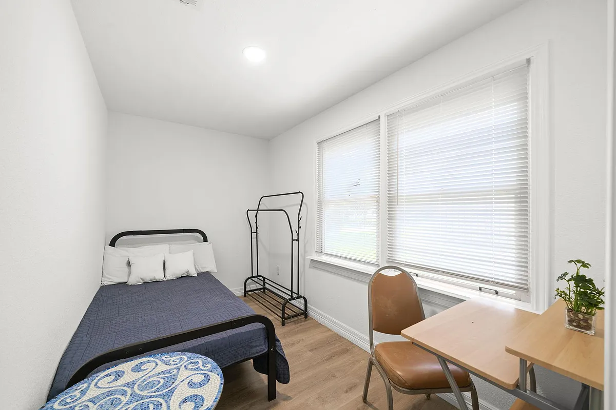 Full furnished comfortable bedroom w/ all amenities. - Culmore Dr