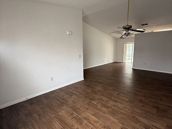5th image of 914 San Paulo Way