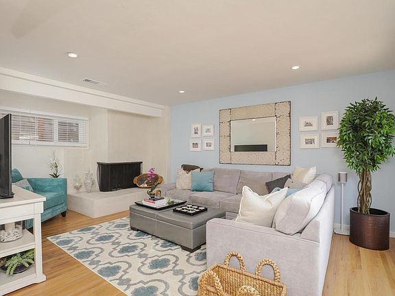 3rd image of 211 Ocean St