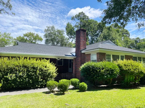 204 Varn Dr, Savannah, GA 31405