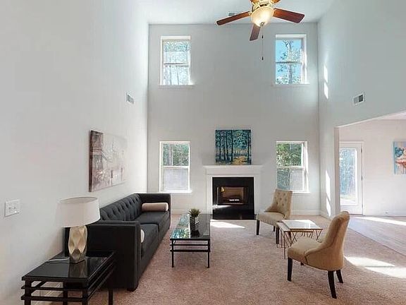 4th image of 3018 Fairway Dr