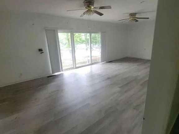 Additional Living Room