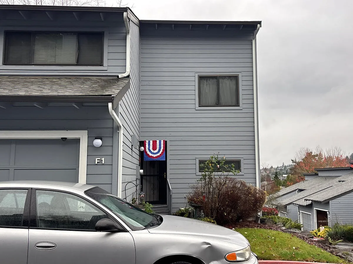 21650 14th Avenue Ctr S #F1 photo 1