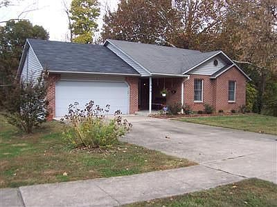 1st image of 710 Linden Dr