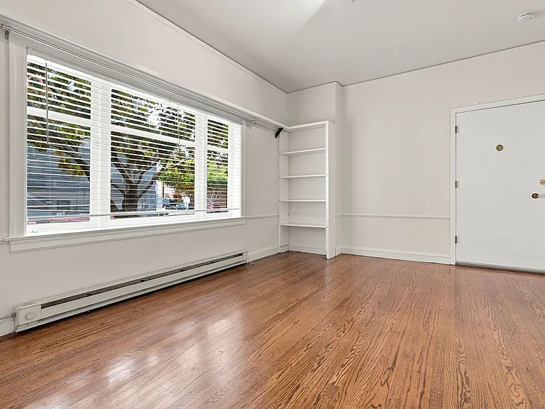 301 Jersey St #3 — Photo 4