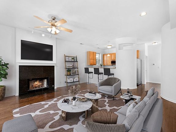 2nd image of 2849 N Damen Ave #2