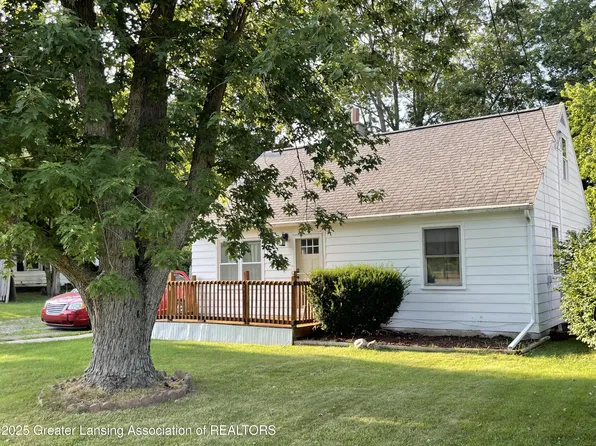 726 W Willoughby Rd, Lansing, MI 48911