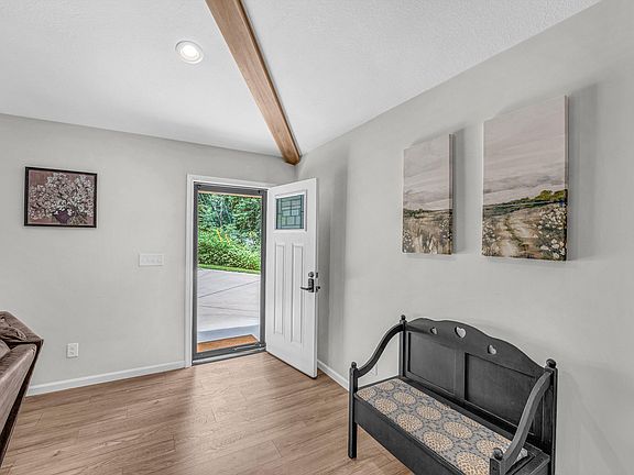 5th image of 524 Amarillo Dr