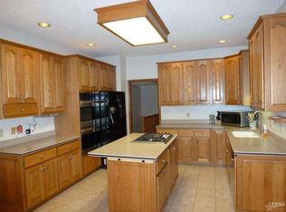 702 Timberlake Trl, Fort Wayne, IN 46804