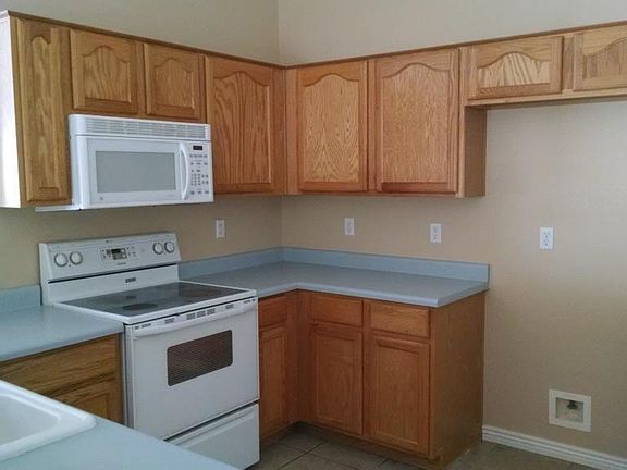 5th image of 1058 S Wildrose Cir