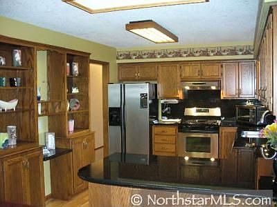 2nd image of 4191 Parkridge Dr