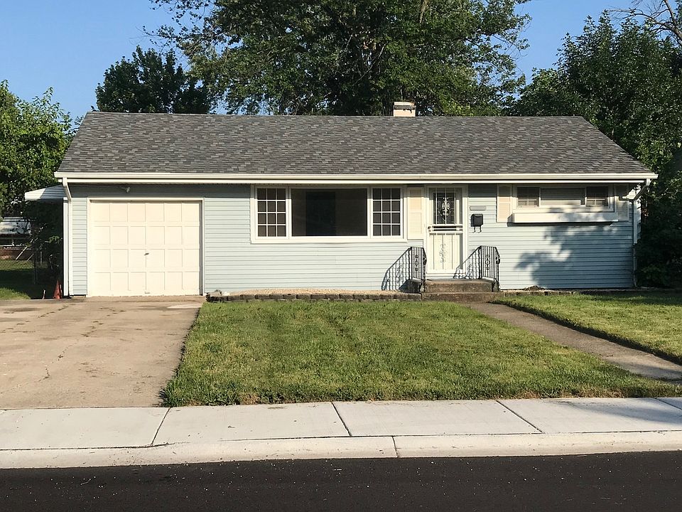 1st image of 15555 Park Ln