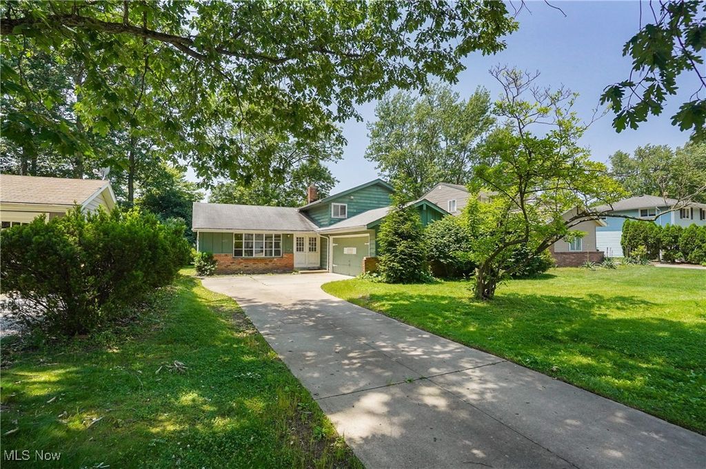 Real estate listing image