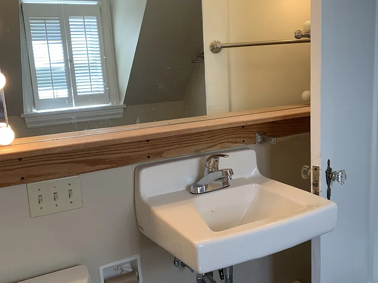 11046 Exeter Ave NE #1 — Photo 15