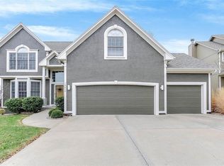 15215 W 153rd Ter, Olathe, KS 66062