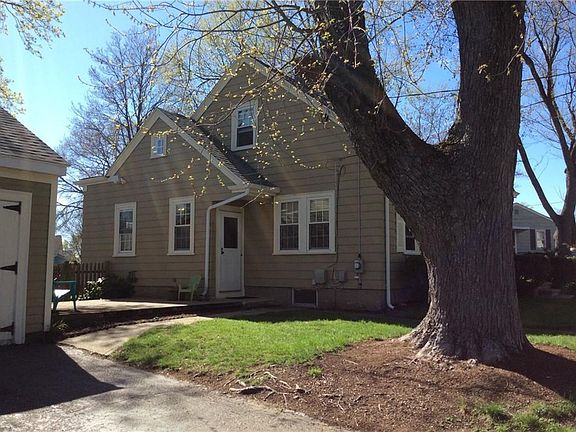 4th image of 28 Edward Ave