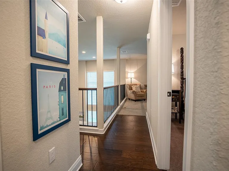 1215 Davis St — Photo 26