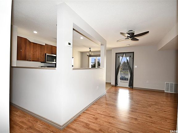 3rd image of 515 28th St E #205
