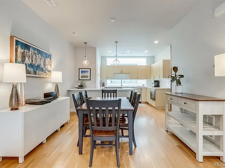 3139 W 19th Ave — Photo 2