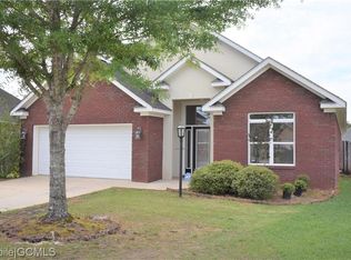 215 Sheena Cir, Saraland, AL 36571