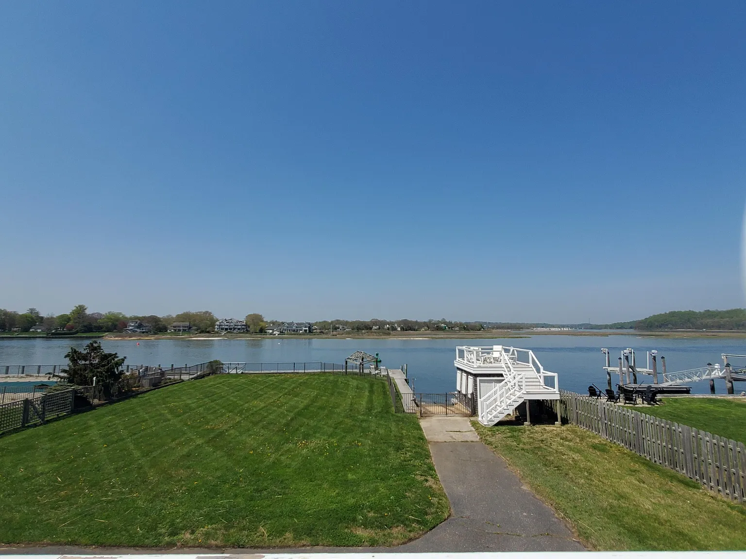 4 bed, 3200 sqft, $20,000 — Photo 4