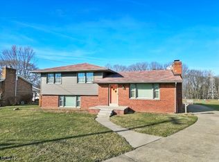 2632 Algonquin Dr, Poland, OH