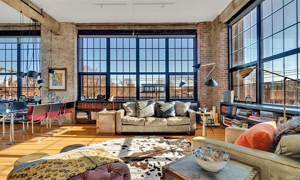 1st image of 1 E Main St #306