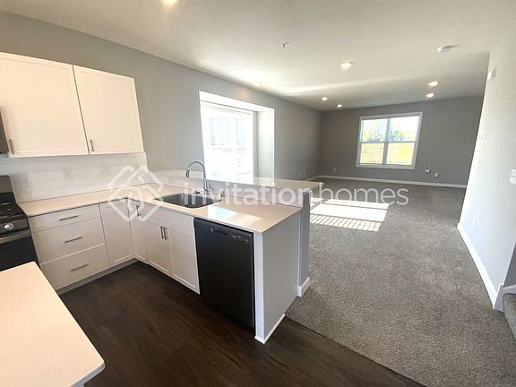 5th image of 7502 38th St N