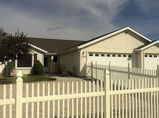 1383 White Bluffs Cir, Fernley, NV