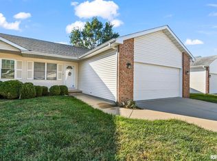2912 Ocala Ln, Springfield, IL 62707